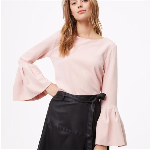 ✨Sold✨Loft Bell Sleeve Blush Pink Top - Picture 1 of 2